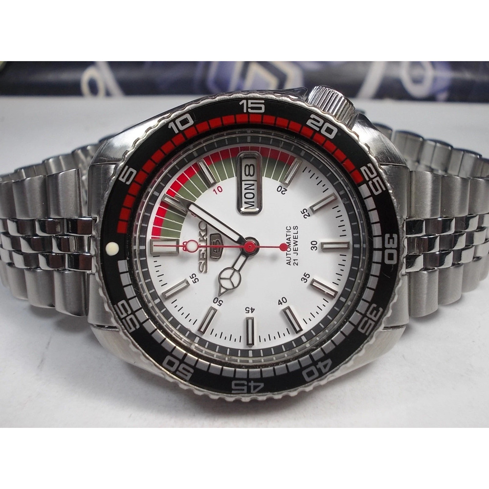 SEIKO 150M DAY/DATE DIVERS AUTO MENS WATCH 6309-729A 'WHITE SEIKO 5' (SN 742885)